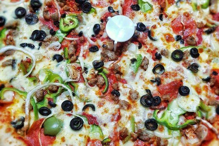 S R New York Style Pizza Reviews Diliman Quezon City Zomato S R New York Style Pizza Reviews Diliman Quezon City Zomato